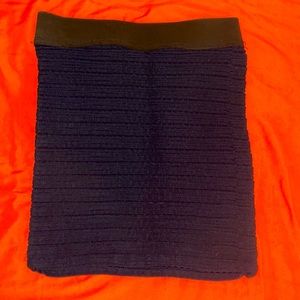 Body-con skirt S size navy blue, no tag but it’s new, never worn.